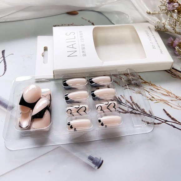 🖤 NEW Black Hearts French Tip Press Medium Nails💅🏻 - Picture 5 of 5